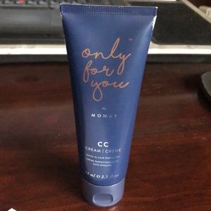NWOB Monat CC cream